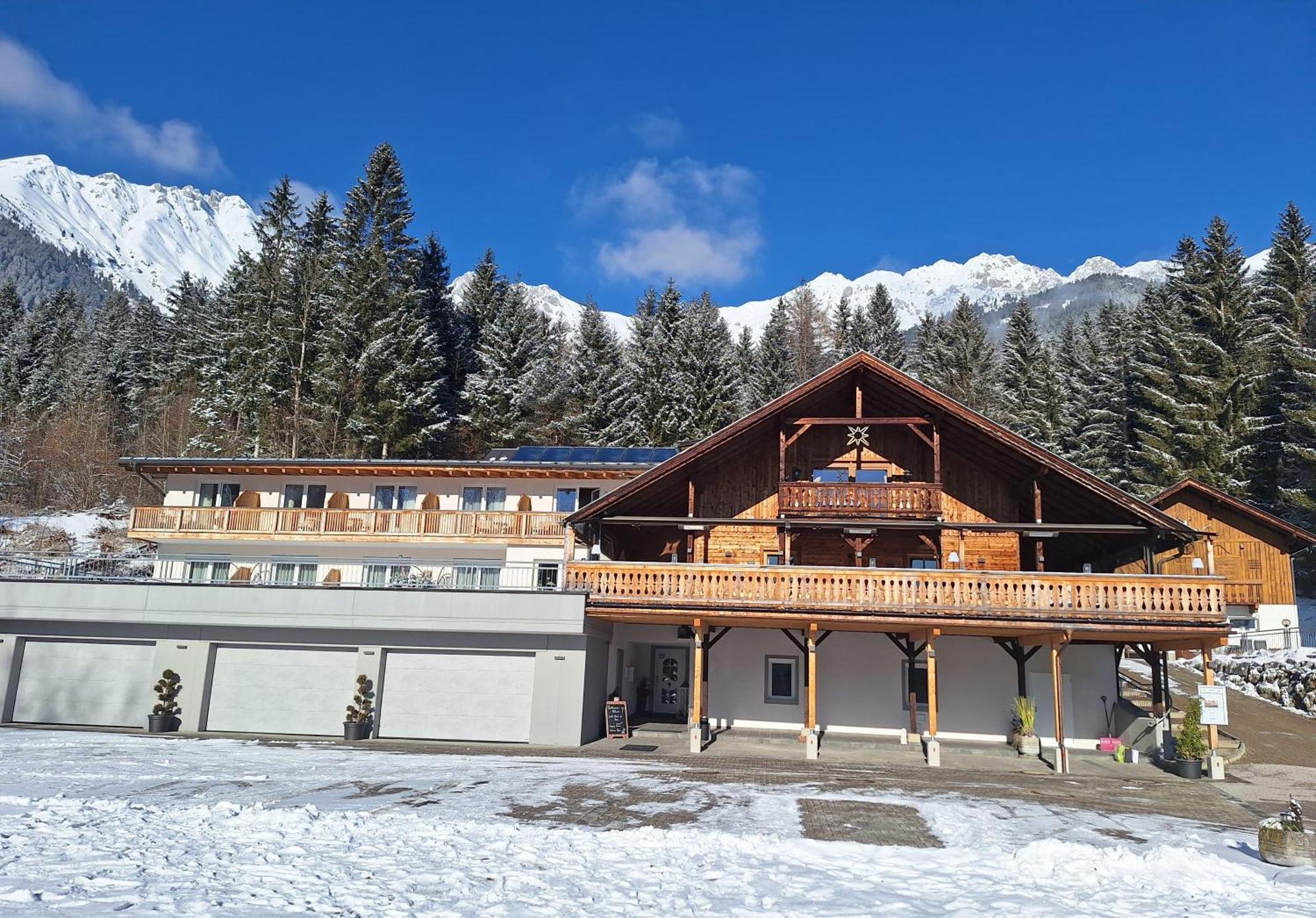 Sweet Cherry - Boutique & Guesthouse Tyrol อินส์บรุค ภายนอก รูปภาพ