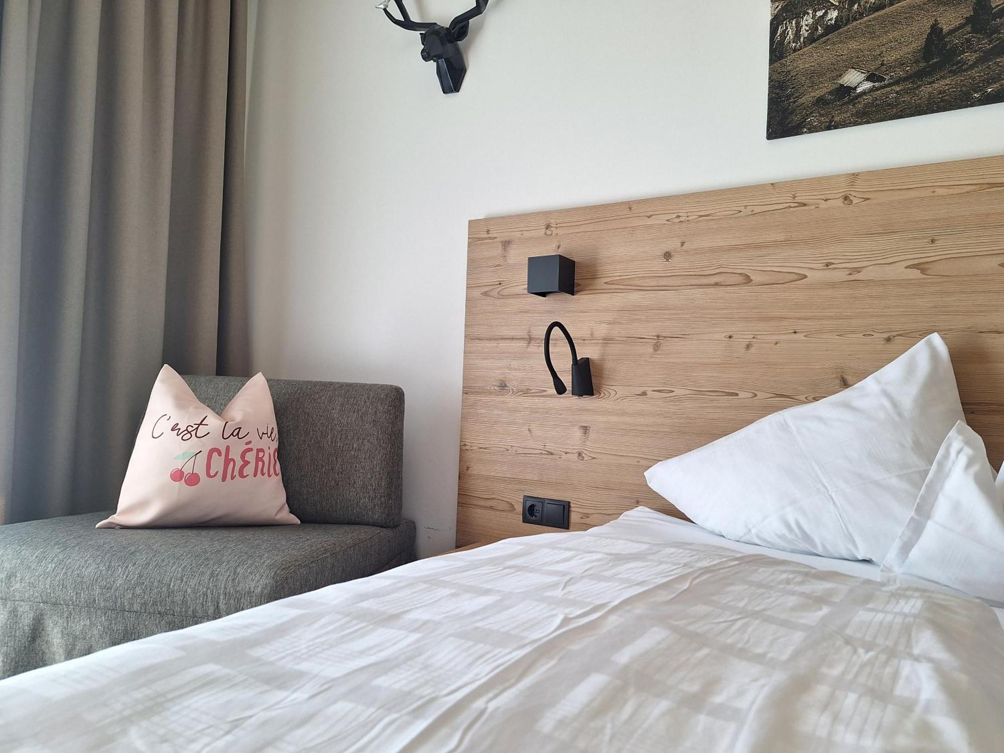 Sweet Cherry - Boutique & Guesthouse Tyrol อินส์บรุค ภายนอก รูปภาพ