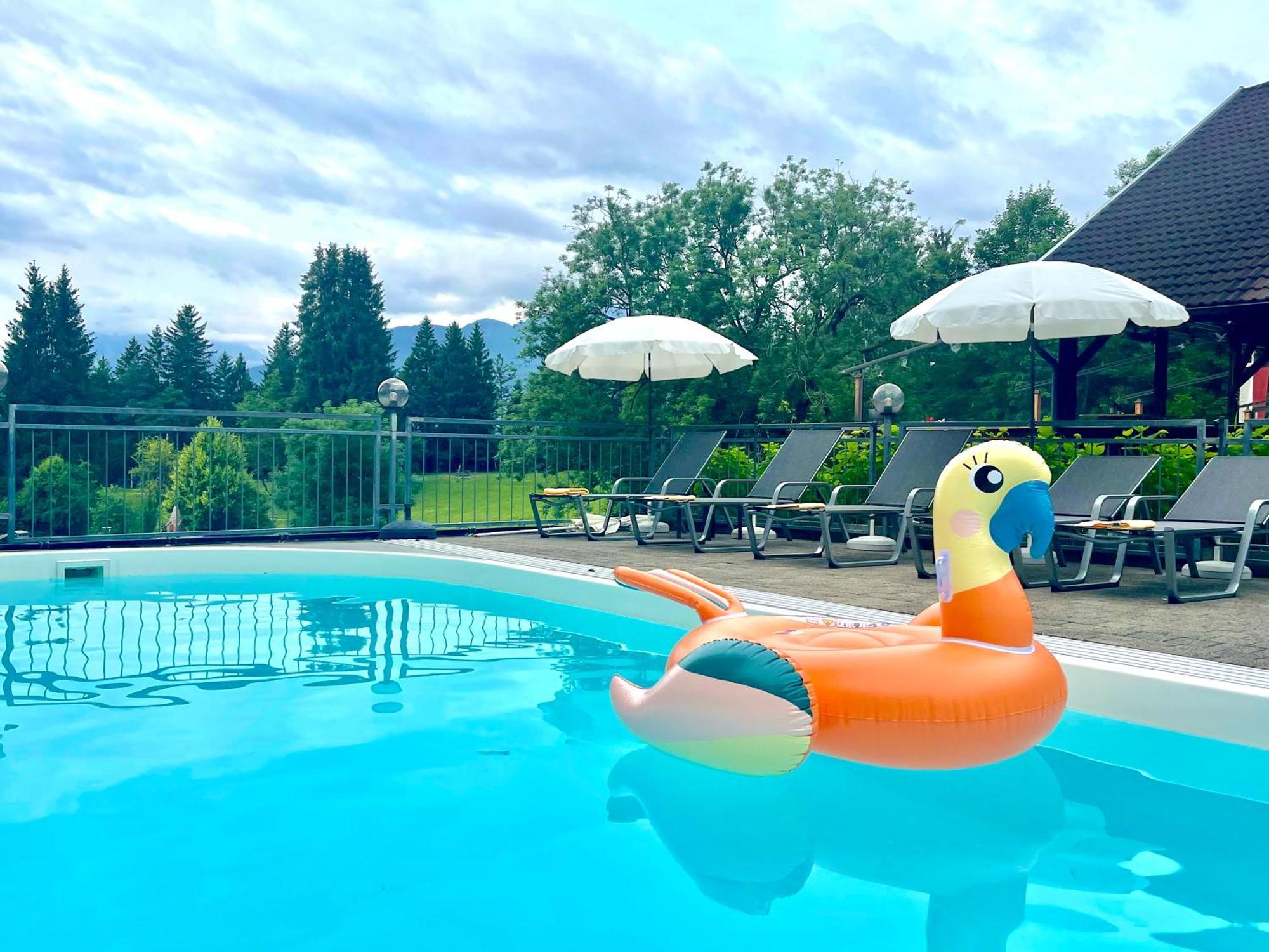 Sweet Cherry - Boutique & Guesthouse Tyrol อินส์บรุค ภายนอก รูปภาพ