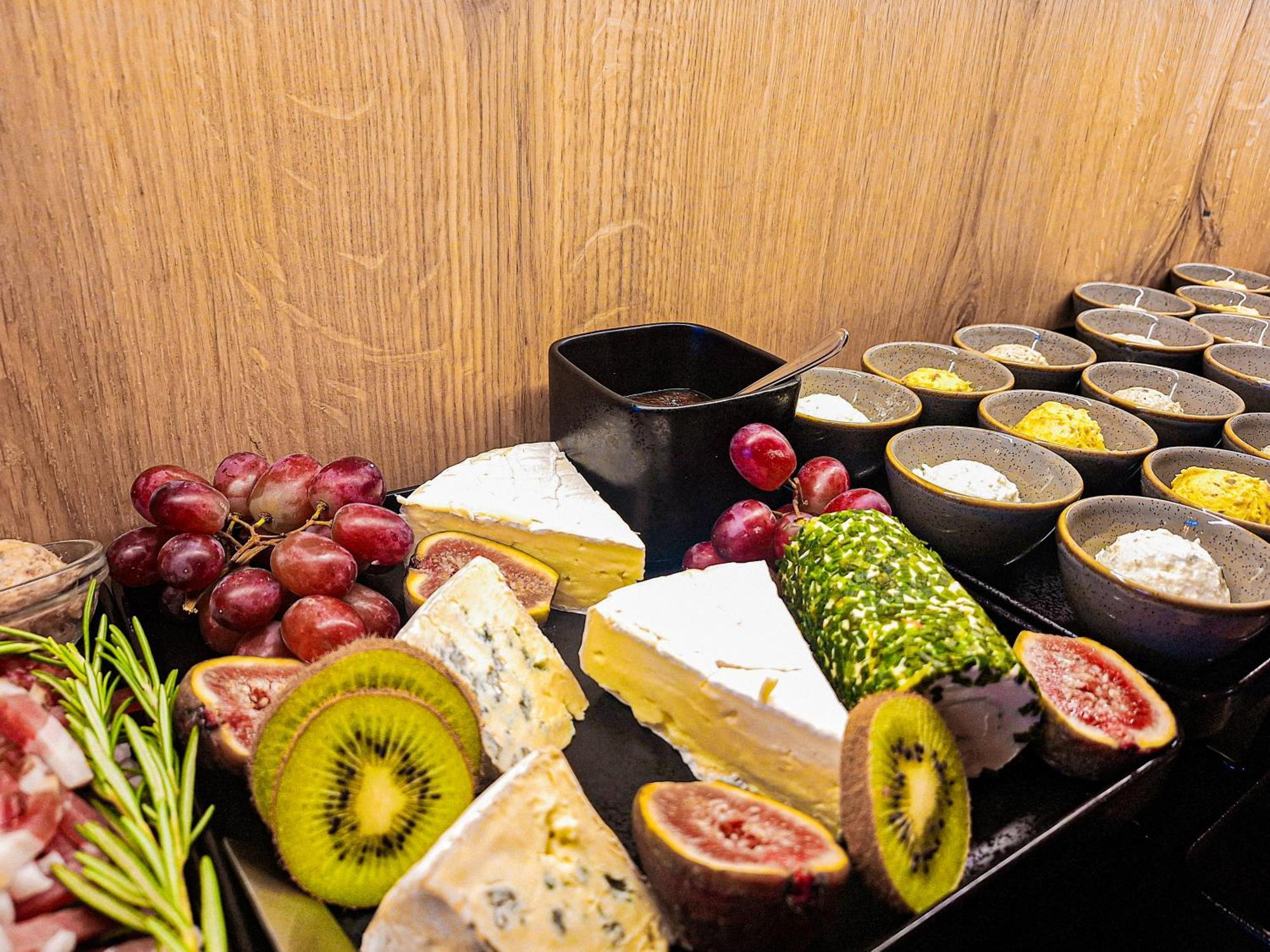 Sweet Cherry - Boutique & Guesthouse Tyrol อินส์บรุค ภายนอก รูปภาพ
